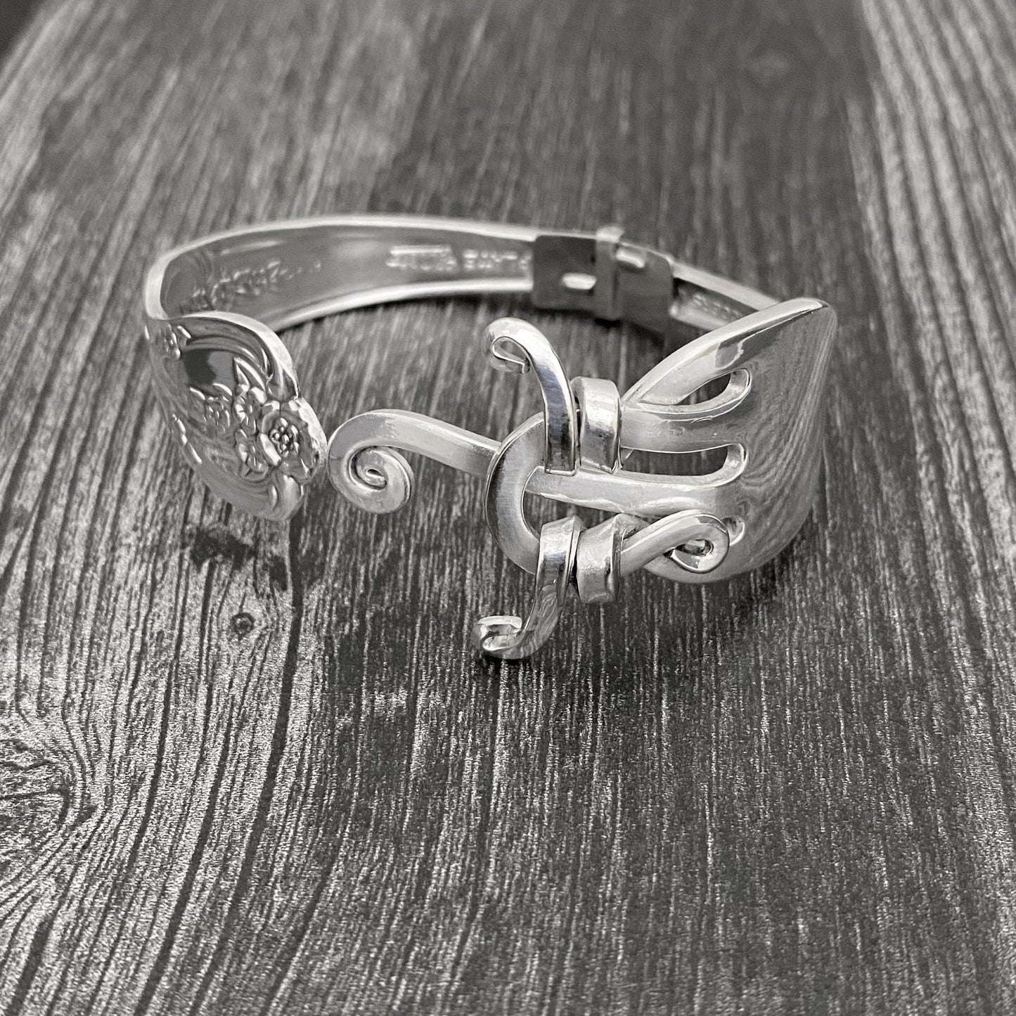 Fork Premium Bracelet - Oracle