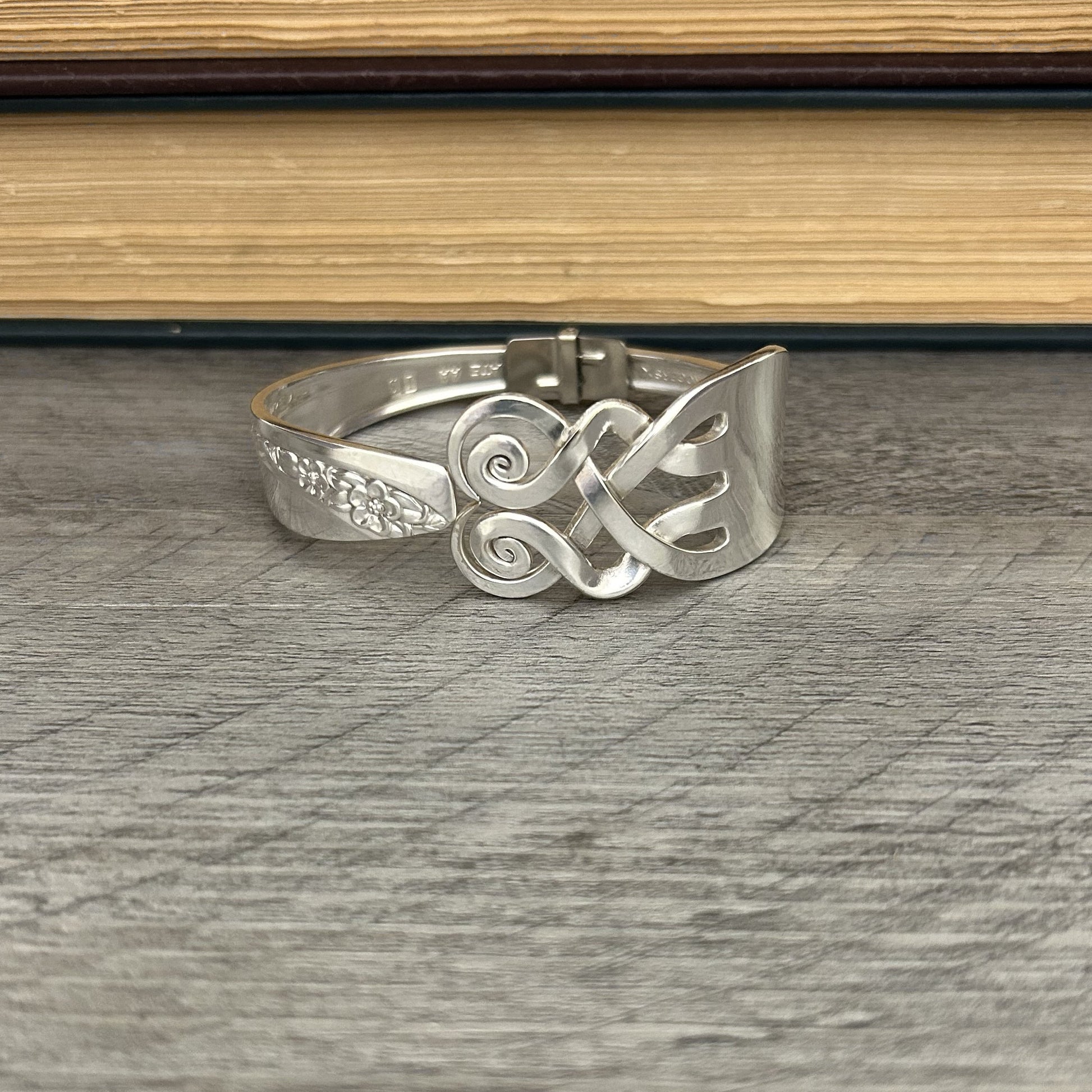 Fork Premium Bracelet - Celtic Love