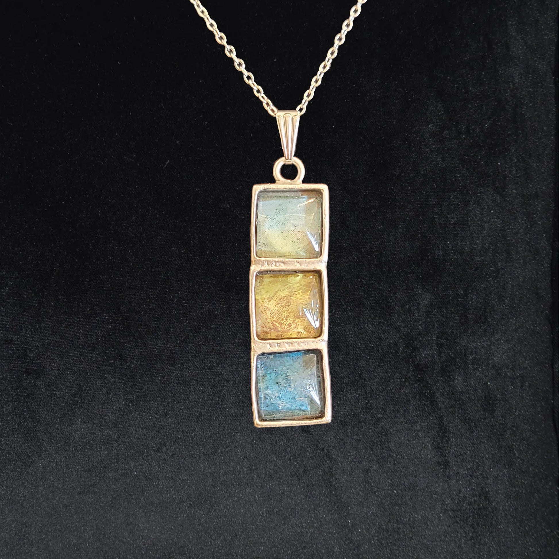GeoGraphic Gems Pendant GG349
