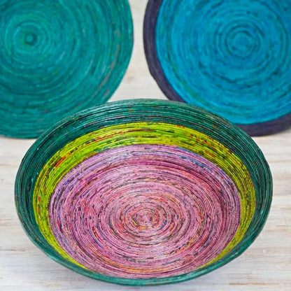 Newspaper Round Bowl XL