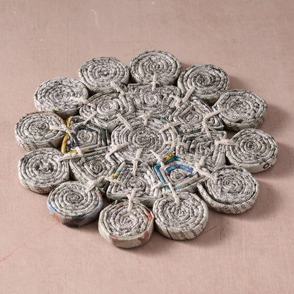 Newspaper Trivet - Circles