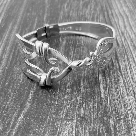 Fork Premium Bracelet - Introversion