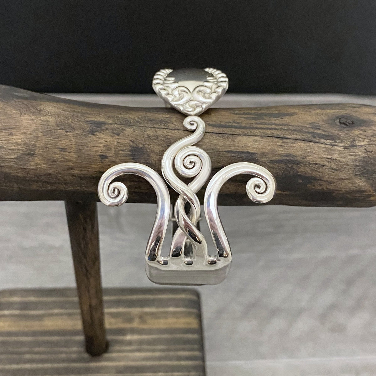 Fork Premium Bracelet - Renewal