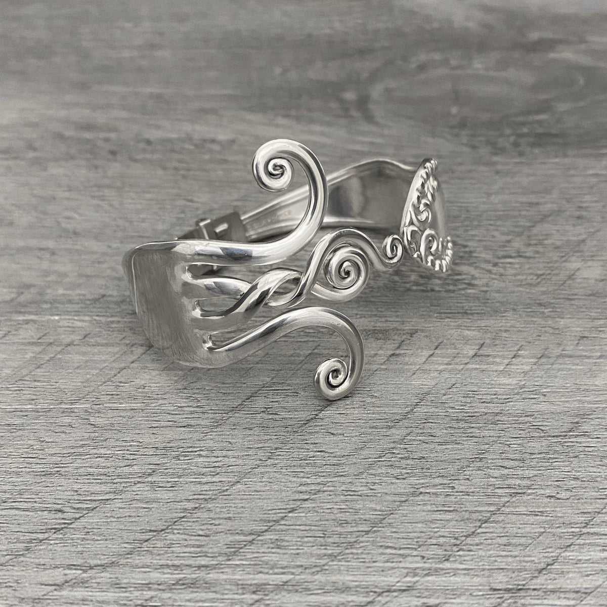 Fork Premium Bracelet - Renewal