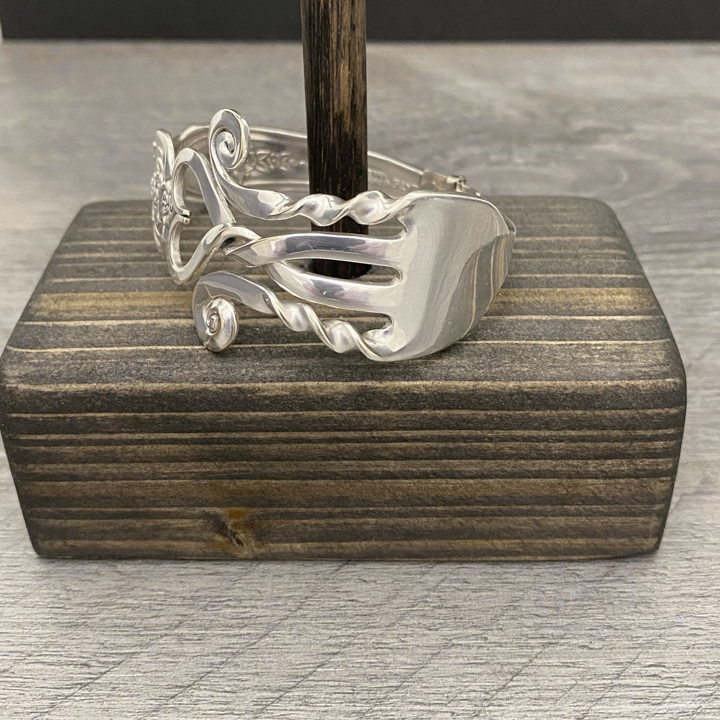 Fork Premium Bracelet - Romance